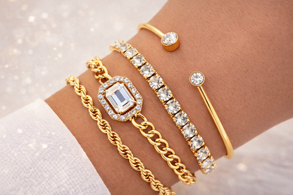 Heart-Shaped Open Bracelet